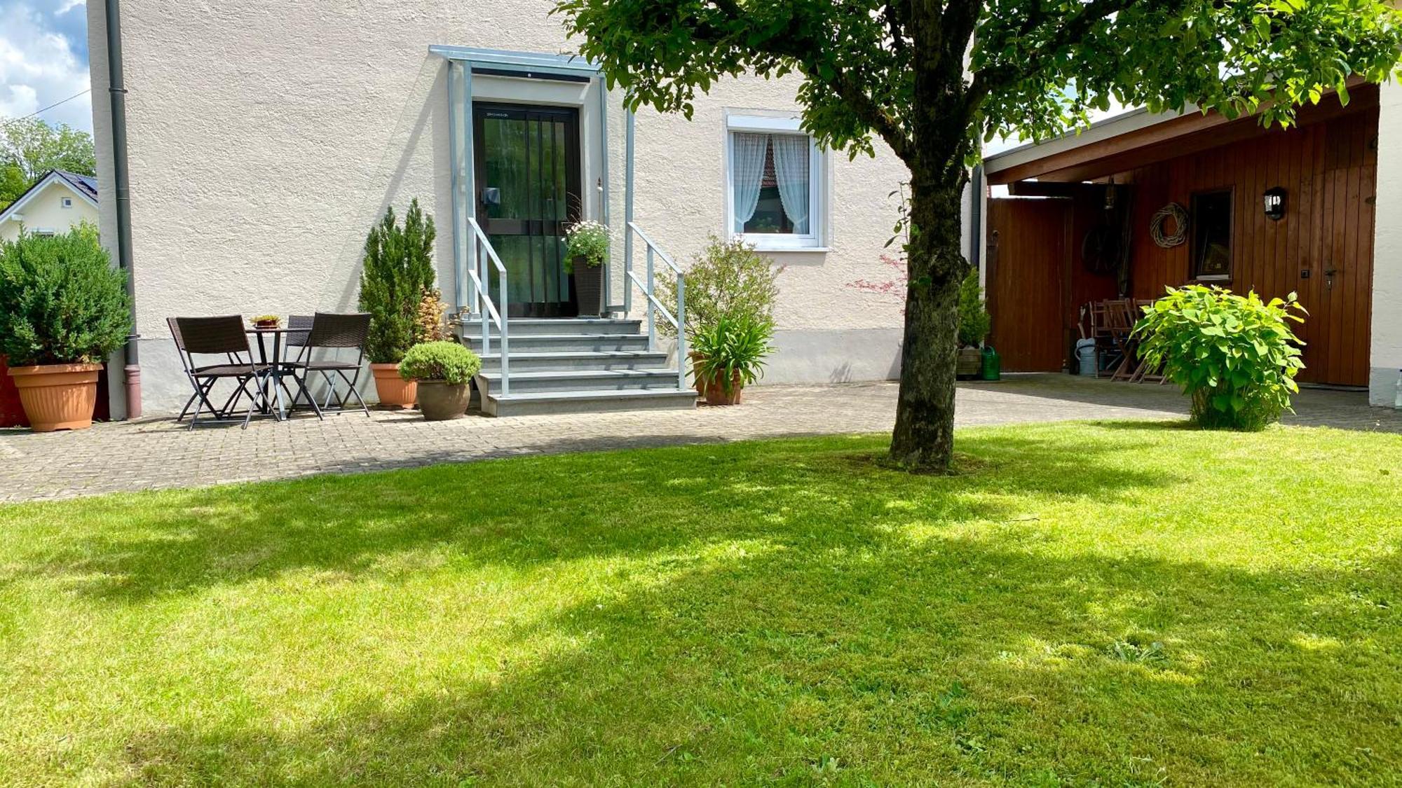 Ferienwohnung Schmid Lautrach エクステリア 写真